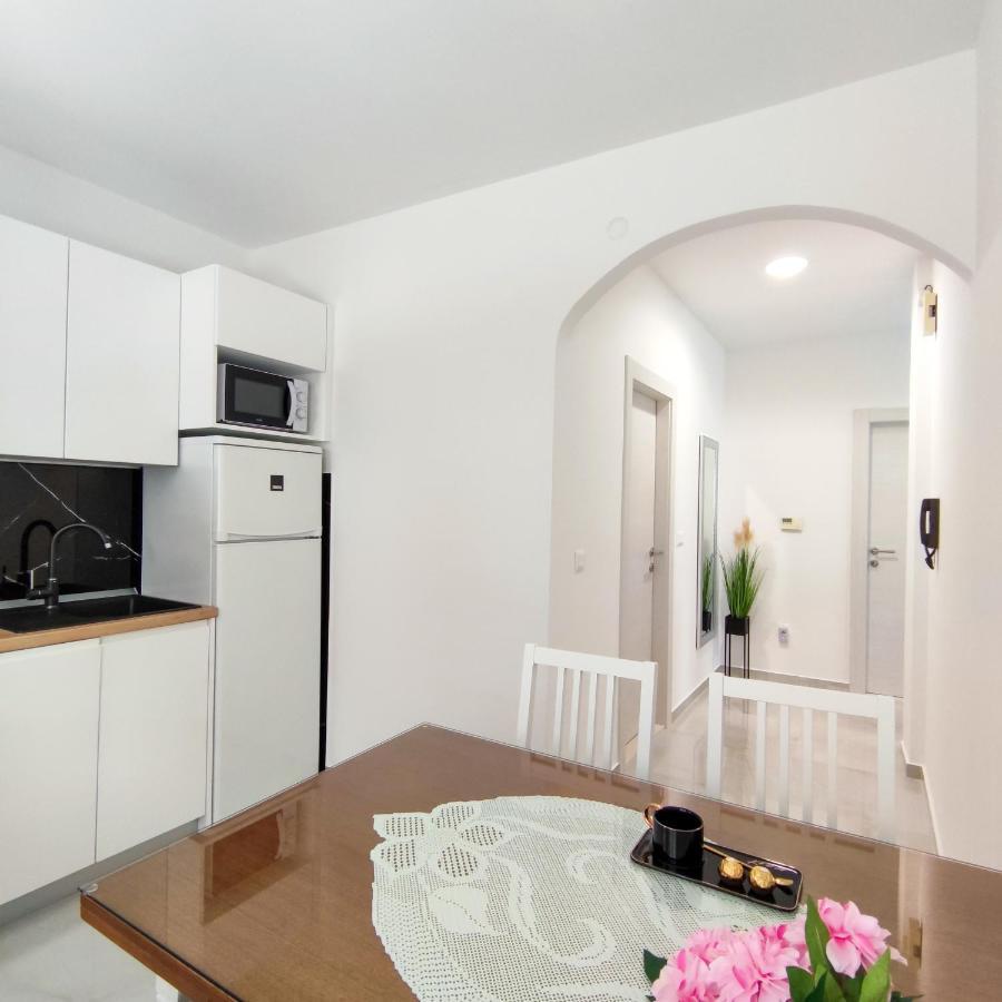 Apartman Rivana Baska Voda Ngoại thất bức ảnh